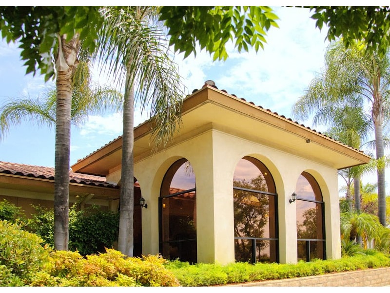 The outside of Las Colinas